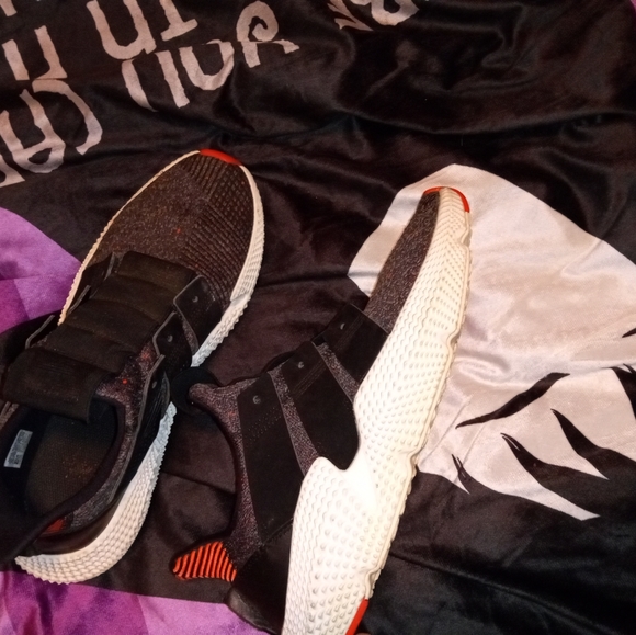 Stuff - Picture 5 of 16